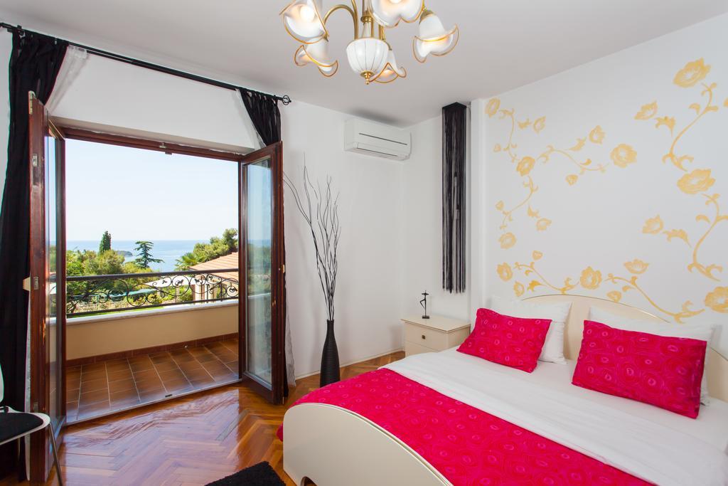 Premium Central Apartments Врсар Экстерьер фото